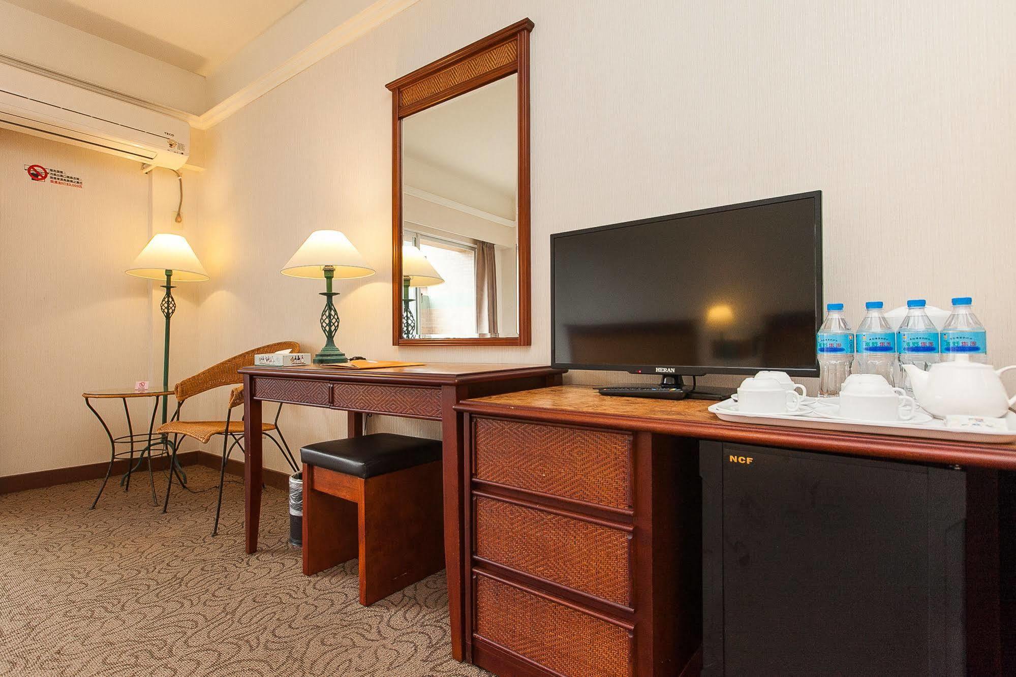 Hoya Hotel Wenquan Bagian luar foto