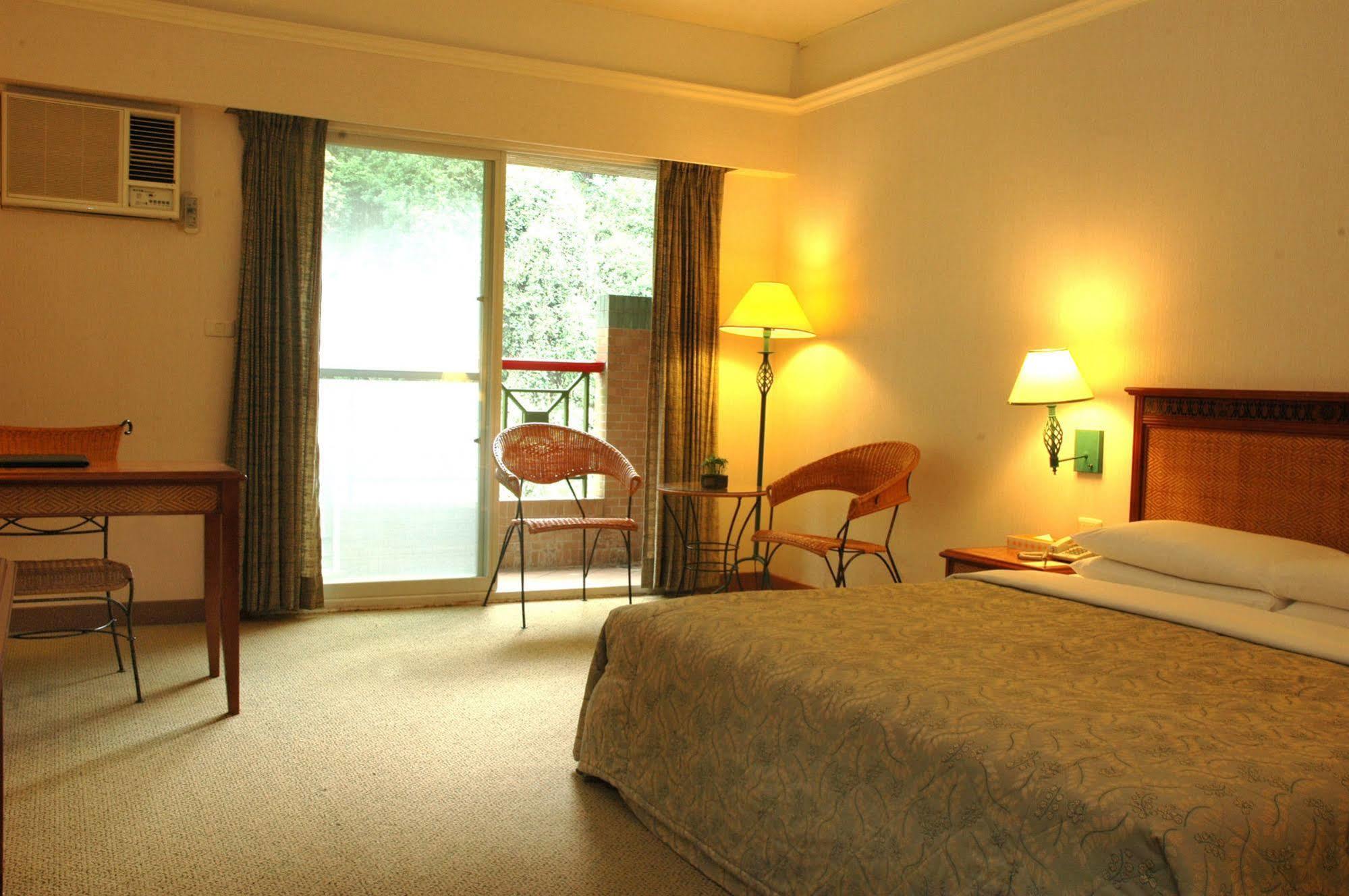 Hoya Hotel Wenquan Bagian luar foto